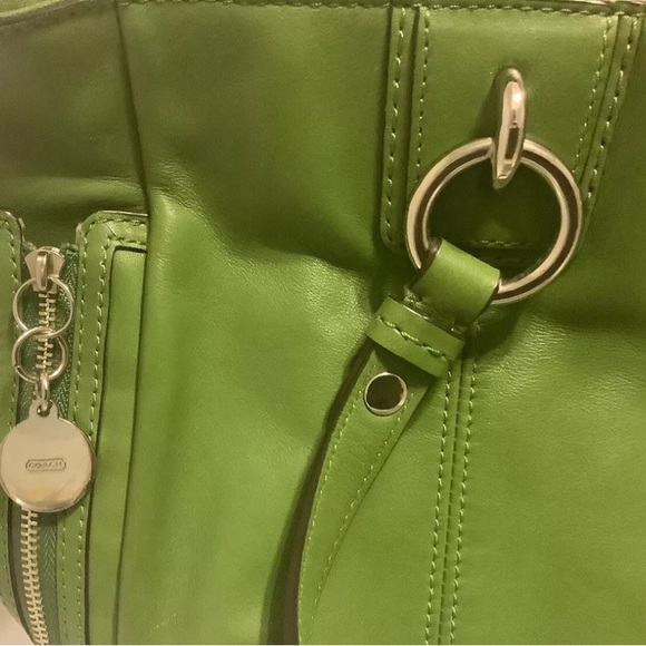 COACH Gallery Zipper Tote in Green with Silver Hardware - Picture 15 of 15